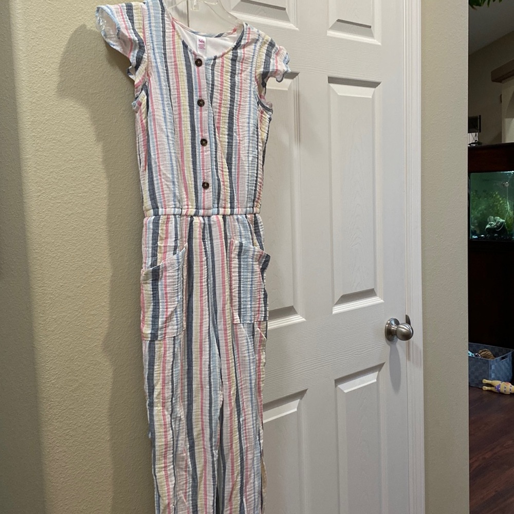 Beautiful girls Justice brand jumper size 14